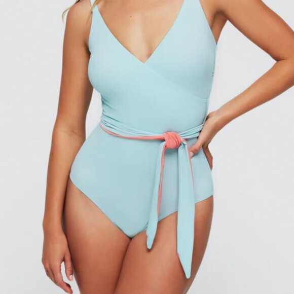 Hermoza Amelia One Piece - Picture 4 of 5